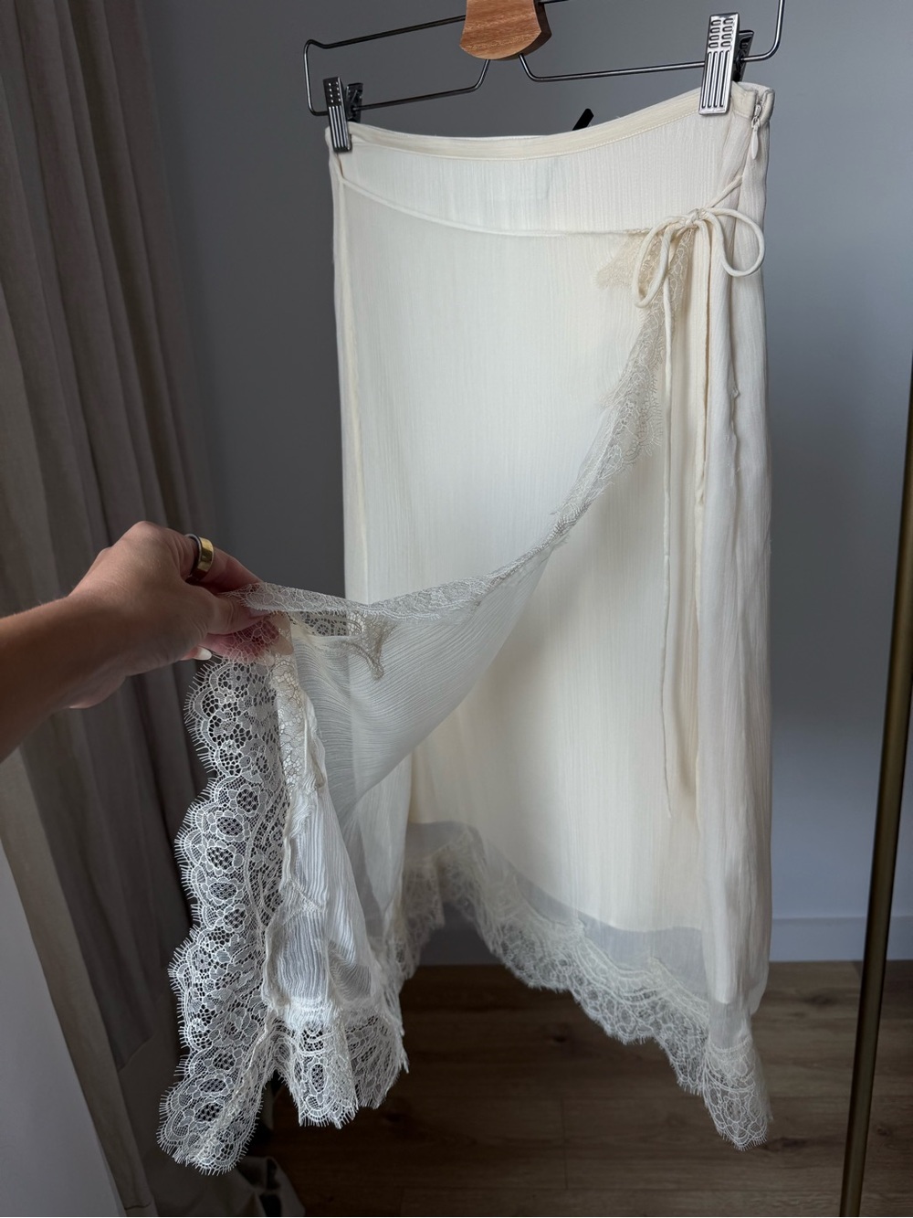 NWT Zara ZW Collection Lace Pareo Skirt Oyster-White, XS - Picture 3 of 15